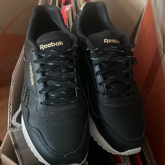 Reebok Runners - Picture 1 of 4